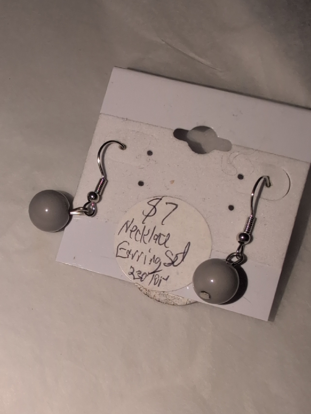 ❤️‍🔥10/$10❤️‍🔥 NEW ♡ Dangly Faux Gray Ball Beaded Earrings